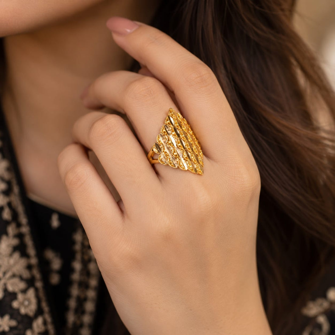 Royal Chevron Grid Ring