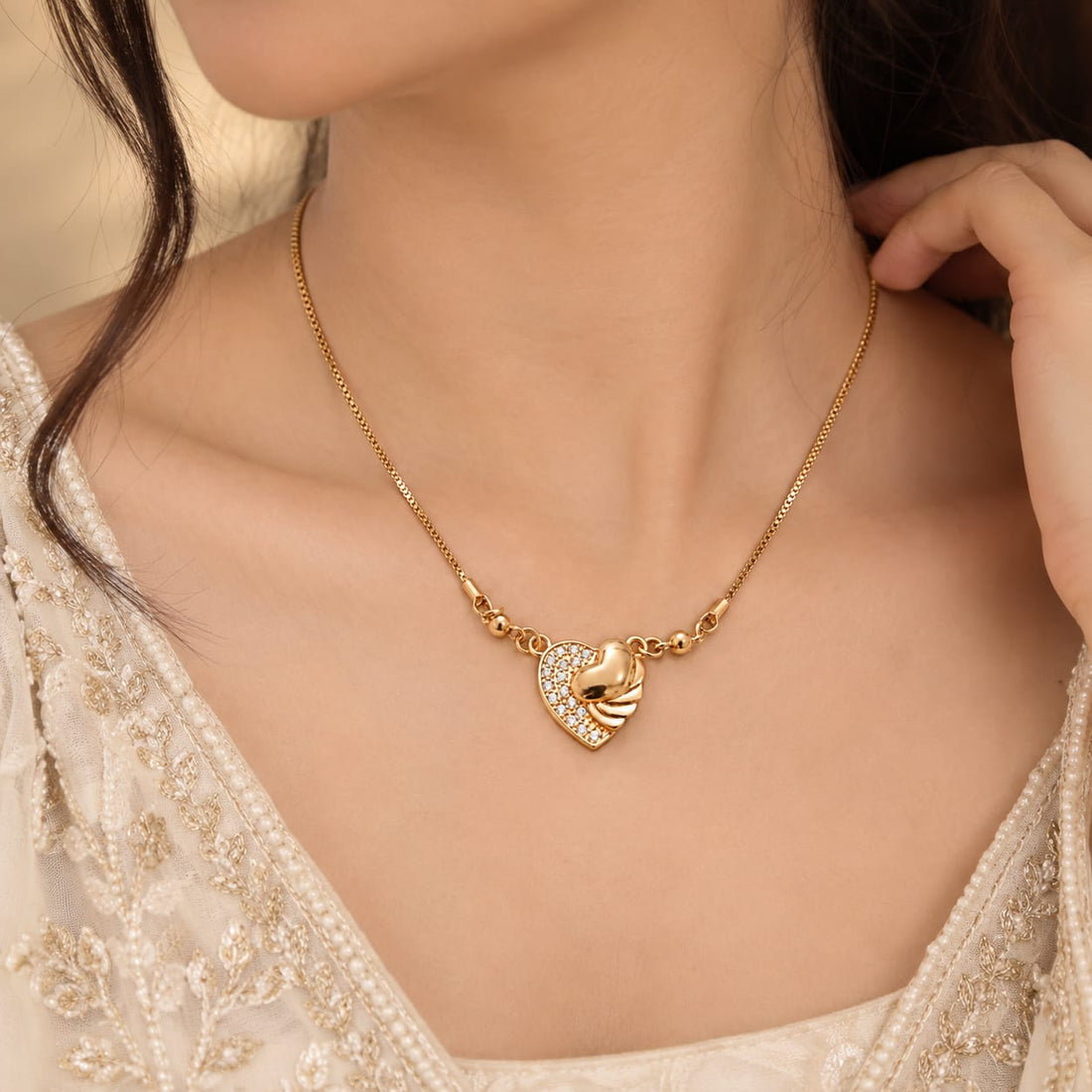 Zarr-e-Qalb Golden Necklace