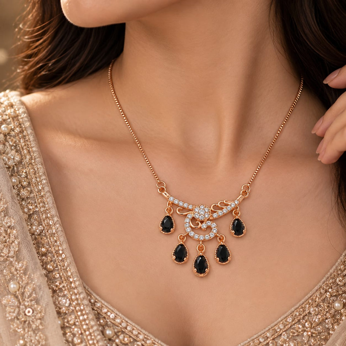 Midnight Royal Chandelier Chain