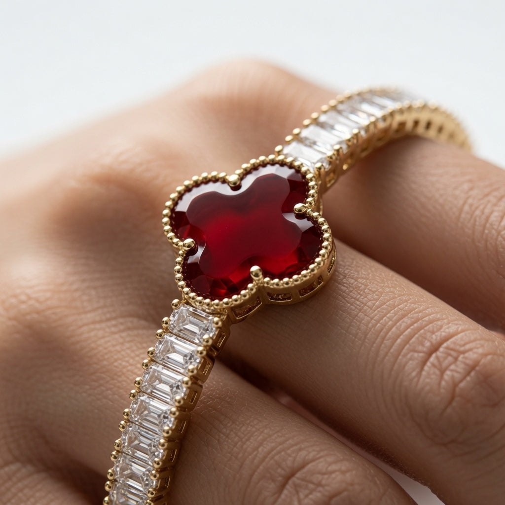 Scarlet Clover Bracelet with Baguette Zircon Chain