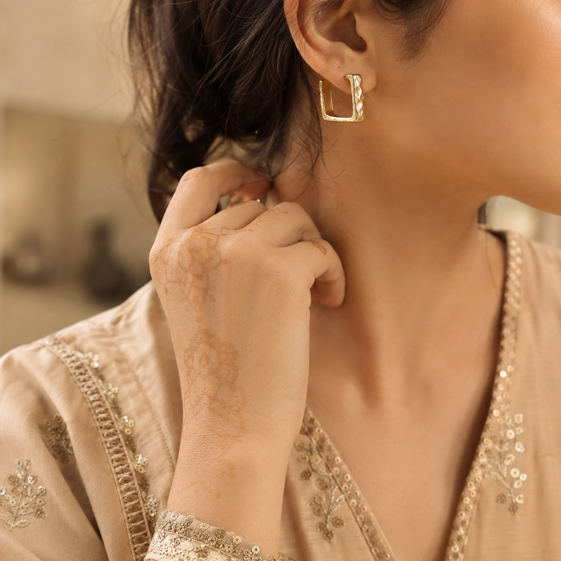 Zaria Square Hoops